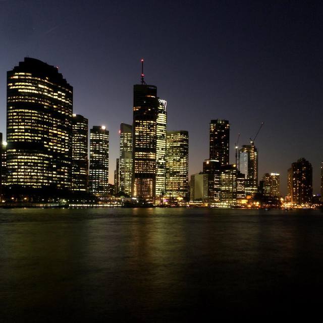 Twilight in Brisbane.  #thisisbrisbane #dusk #twilight #river #nofilter #slowshutter #brisbaneanyday #365