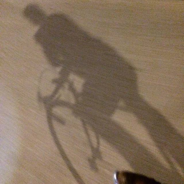 Night riding 🚴😊 #shadows #cycling #365