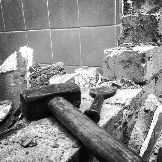 Smashing stuff
#bricks #bolster #lumphammer #renovations #blackandwhite #365