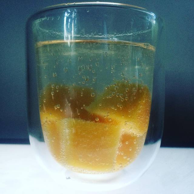Mango bubbles
#sodawater #fruit #mango #bubblewater #ipadlighting #litfrombelow #bubbles #365