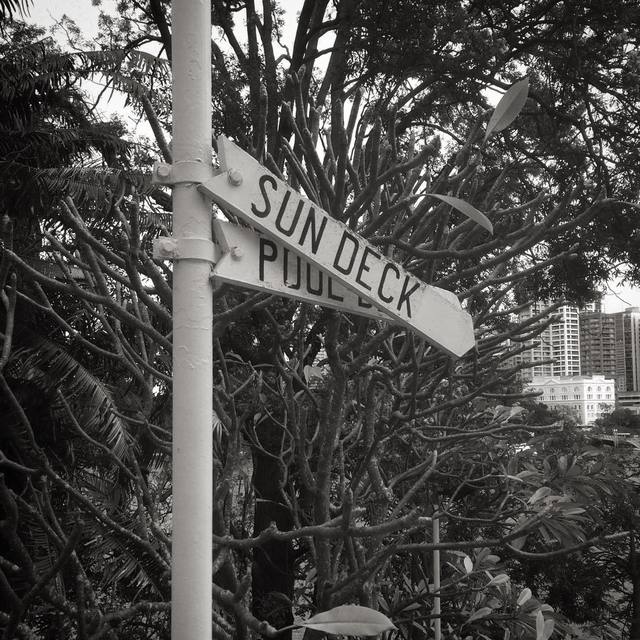 Times past
#olddays #monochrome #70s #sundeck #pooldeck #brokensign #365